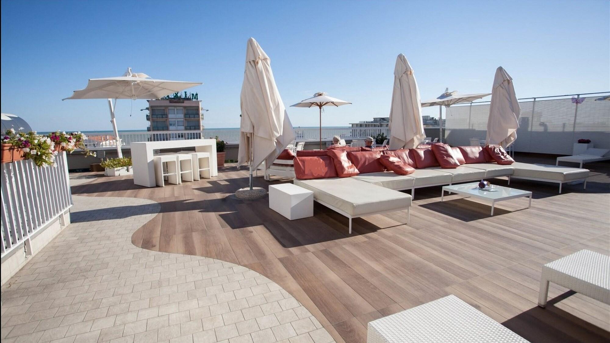 Hotel Principe Palace Lido di Jesolo Exteriör bild