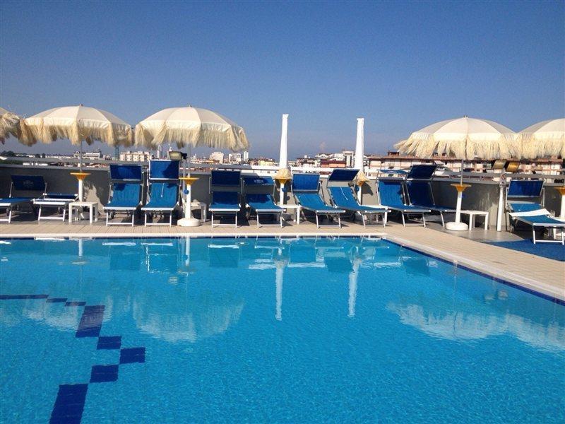 Hotel Principe Palace Lido di Jesolo Exteriör bild