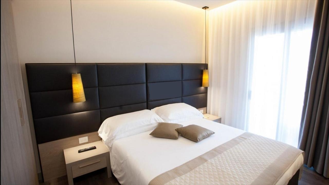 Hotel Principe Palace Lido di Jesolo Exteriör bild